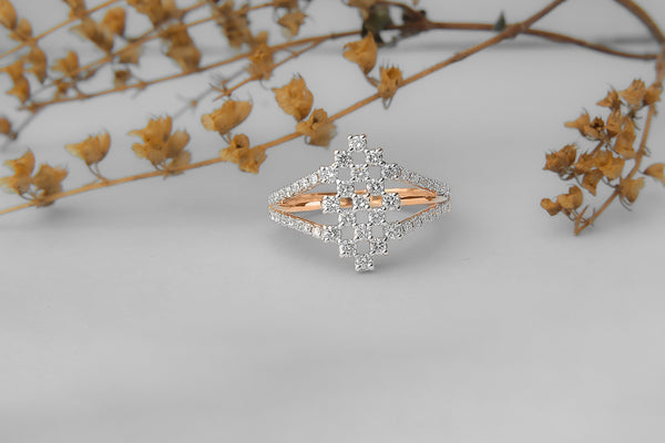 Elegant Criss-Cross Diamond Statement Ring